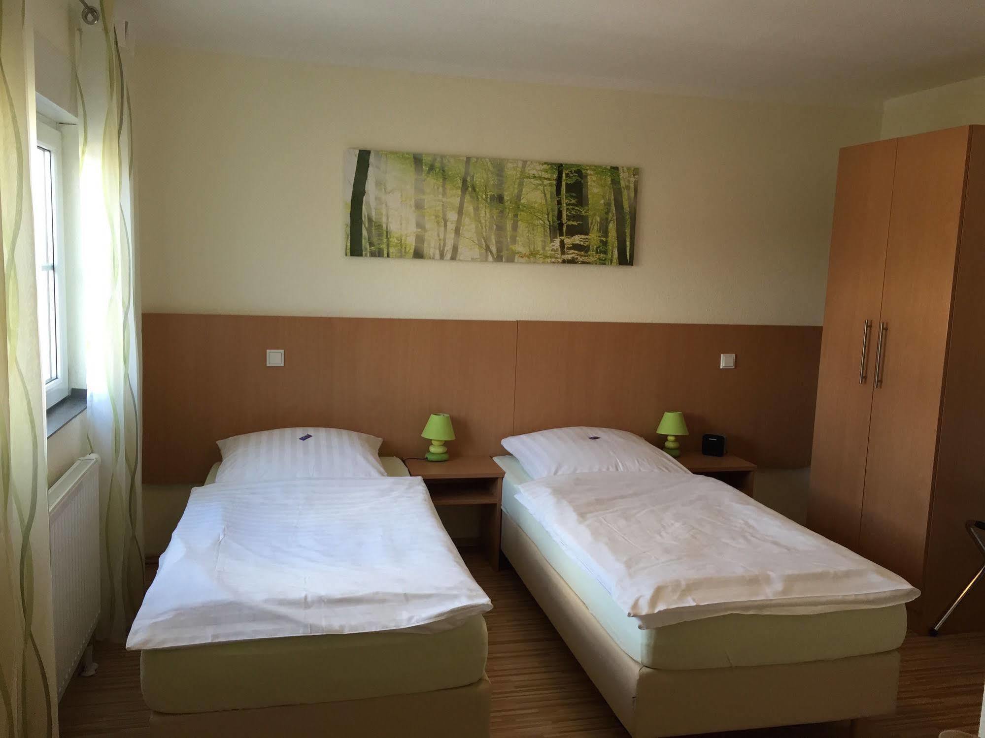 Pension Im Wirtshaus Himberg Bad Honnef Ngoại thất bức ảnh